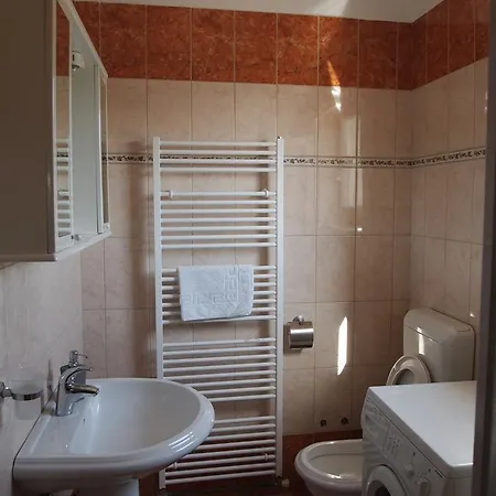 Zaratina Apartment *