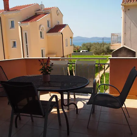 Zaratina Apartment